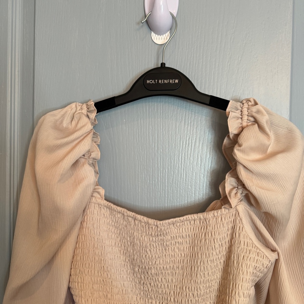 ASTR The Label Puff Sleeve Square Neck Top Sz M Blush Smocked Coquette Romantic - Picture 10 of 16